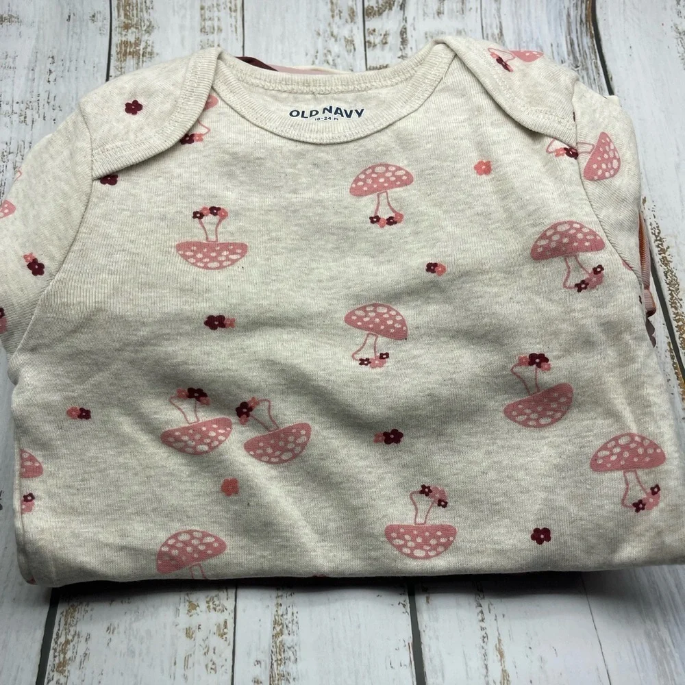 Old Navy Unisex 5-Pack Long-Sleeve Bodysuit for Baby, Multi, 18-24 Mos., NWT - Picture 3 of 7